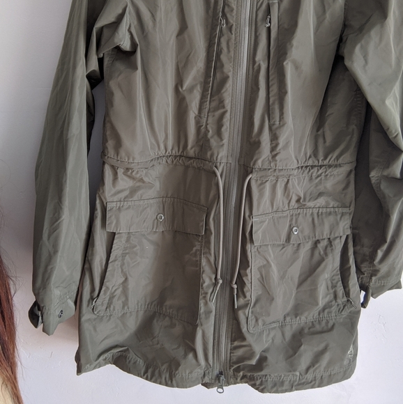 🌿MOUNTAIN HARDWEAR JACKET🌿 - Picture 9 of 11